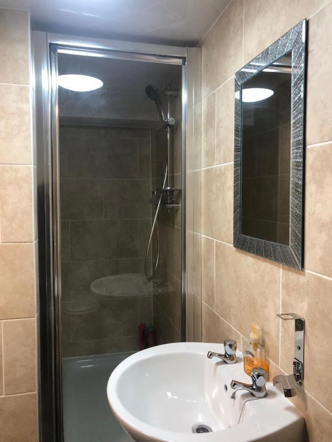 Comfortable Modern Home, Self Catering Flat, Newly Refurbished, Town Centre, Free Parking Cheltenham Exteriér fotografie